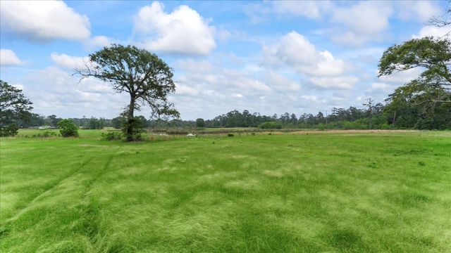 2760 Stringtown Road, Shepherd, TX 77371
