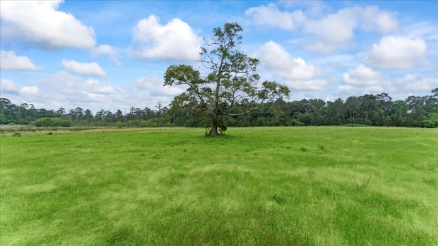 2760 Stringtown Road, Shepherd, TX 77371