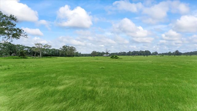 2760 Stringtown Road, Shepherd, TX 77371