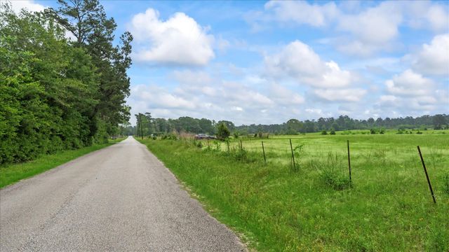 2760 Stringtown Road, Shepherd, TX 77371