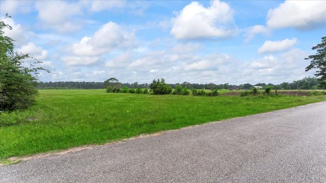 2760 Stringtown Road, Shepherd, TX 77371