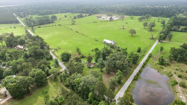 2760 Stringtown Road, Shepherd, TX 77371