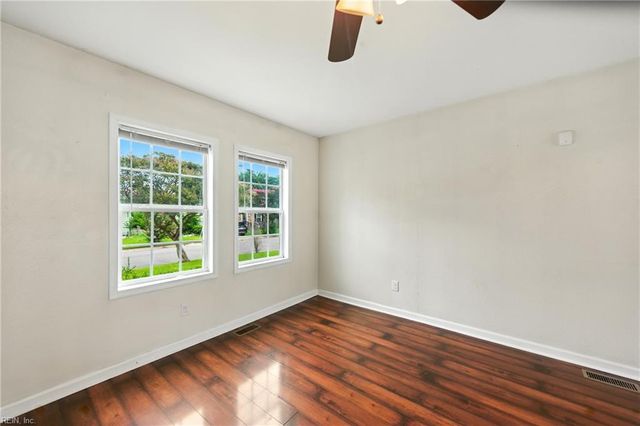 809 Craten Rd, Norfolk, VA 23513
