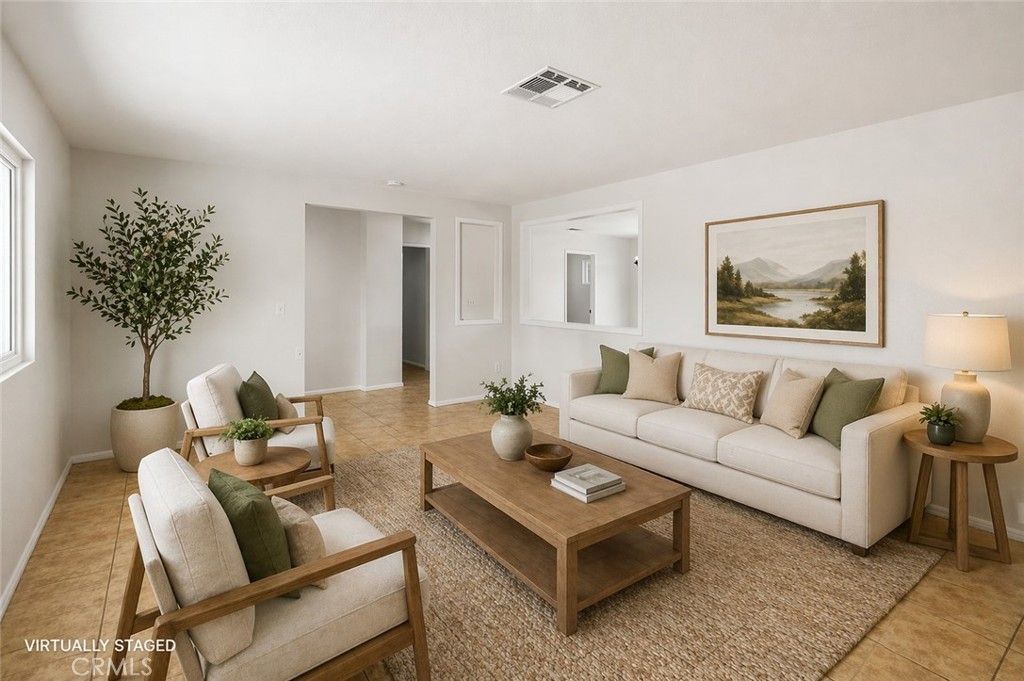 Image 13 of property listing at 709 Carol, Hemet, CA 92543