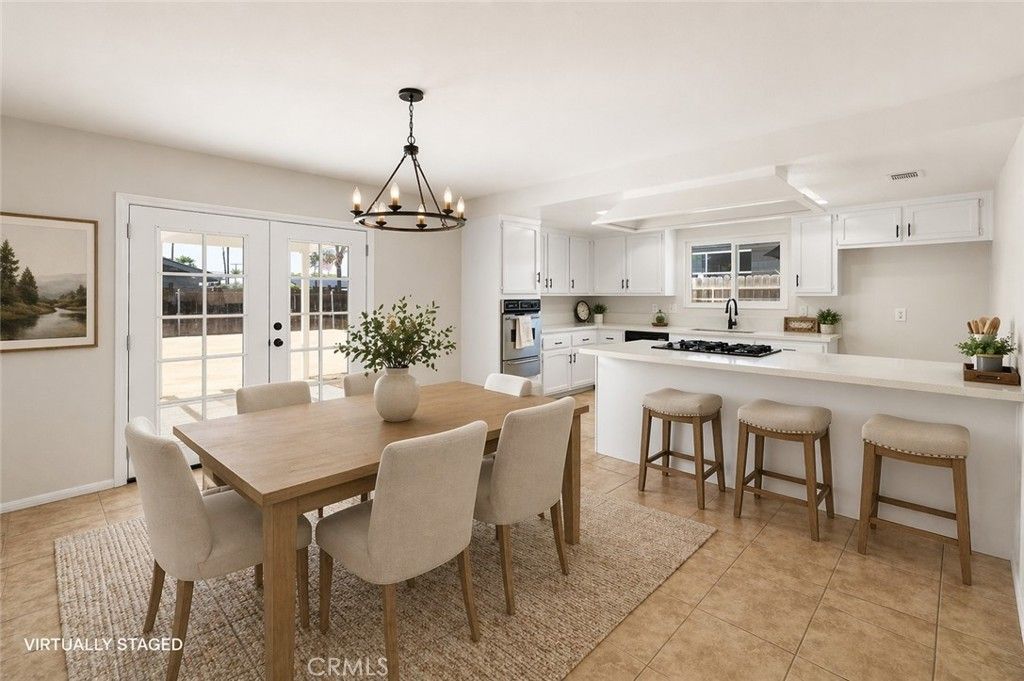 Image 15 of property listing at 709 Carol, Hemet, CA 92543