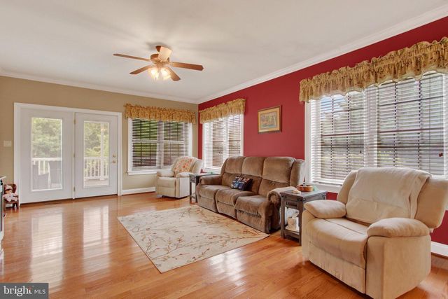 50 BRISTOL DR, Hanover, PA 17331