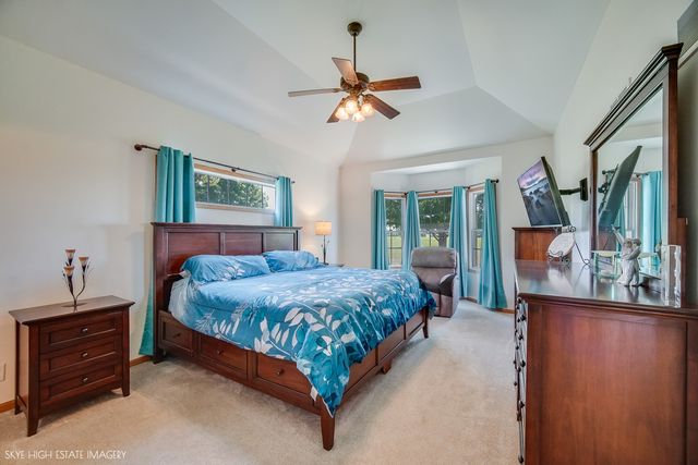 27219 Deer Hollow Lane, Channahon, IL 60410