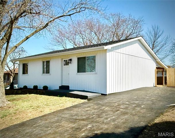 2282 Benton Drive, Arnold, MO 63010