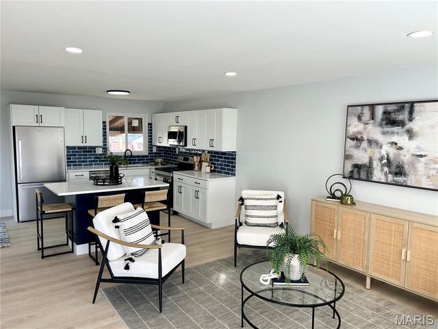 2282 Benton Drive, Arnold, MO 63010