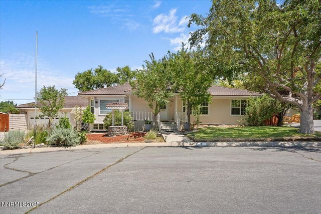 7 Circle Drive, Carson City, NV 89703