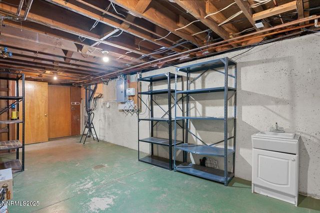 7 Circle Drive, Carson City, NV 89703