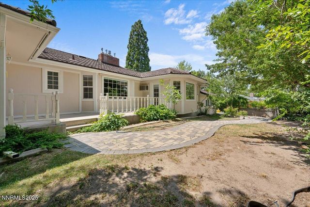 7 Circle Drive, Carson City, NV 89703