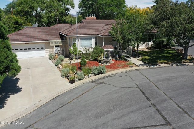 7 Circle Drive, Carson City, NV 89703
