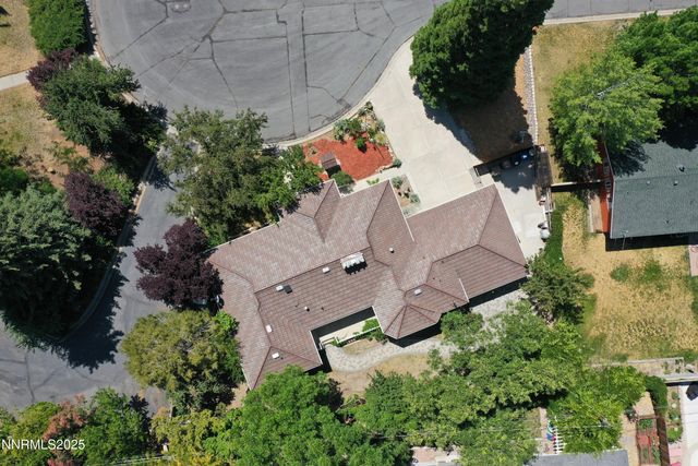 7 Circle Drive, Carson City, NV 89703
