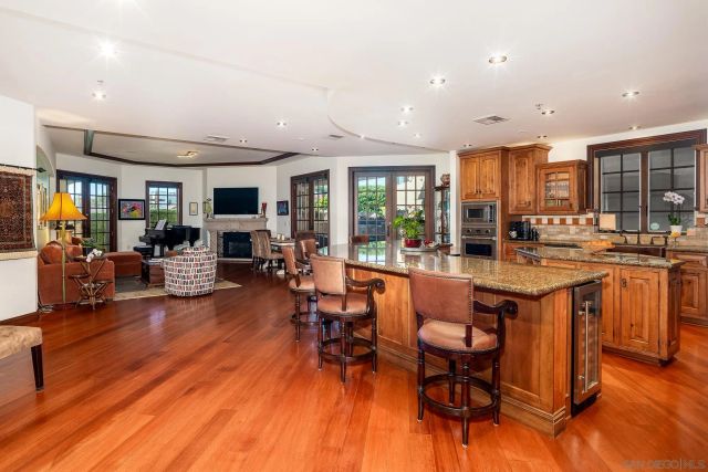 120 C Avenue 208, Coronado, CA 92118