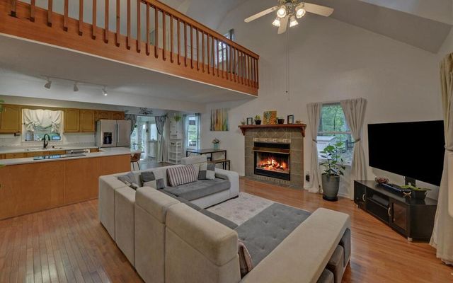 75 Farley Court, Ellijay, GA 30540