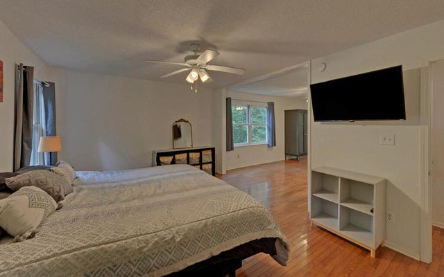 75 Farley Court, Ellijay, GA 30540