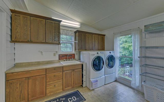 75 Farley Court, Ellijay, GA 30540
