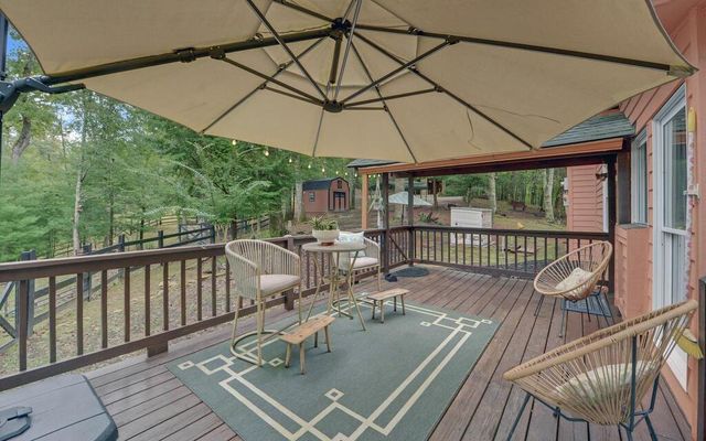 75 Farley Court, Ellijay, GA 30540
