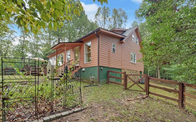 75 Farley Court, Ellijay, GA 30540
