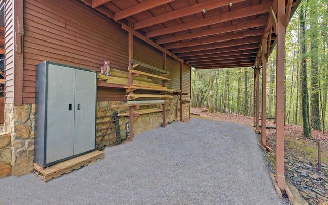 75 Farley Court, Ellijay, GA 30540