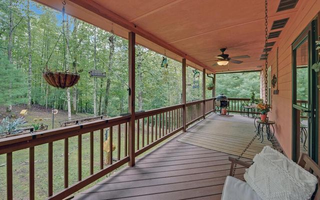 75 Farley Court, Ellijay, GA 30540