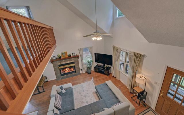 75 Farley Court, Ellijay, GA 30540