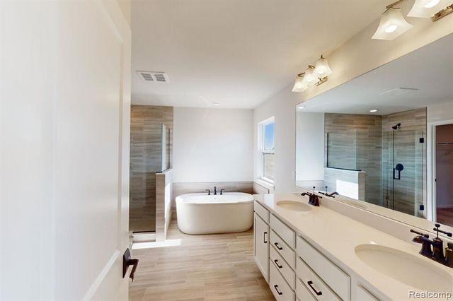 61887 Hevel Lane, Washington, MI 48094