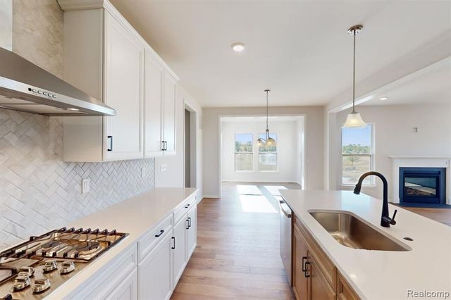 61887 Hevel Lane, Washington, MI 48094