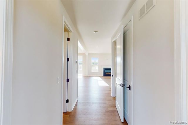 61887 Hevel Lane, Washington, MI 48094