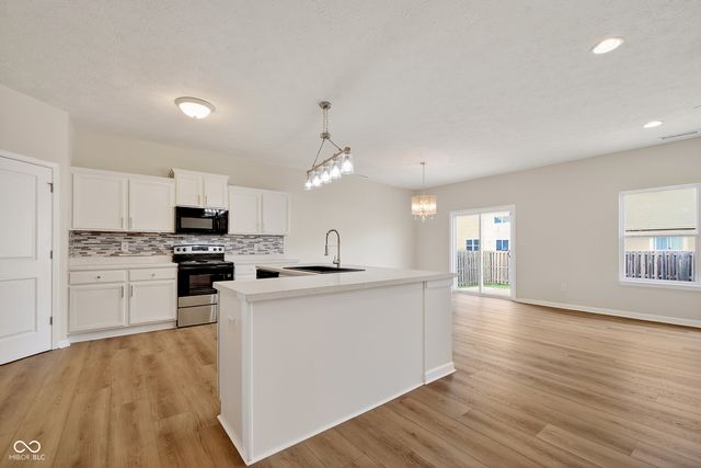 2715 Cabin Hill Road, Greenfield, IN 46140
