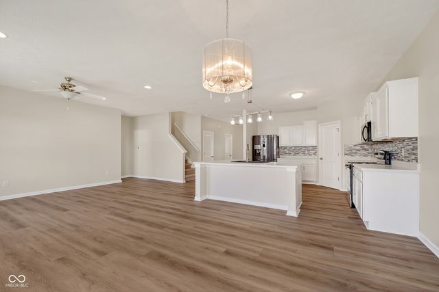 2715 Cabin Hill Road, Greenfield, IN 46140