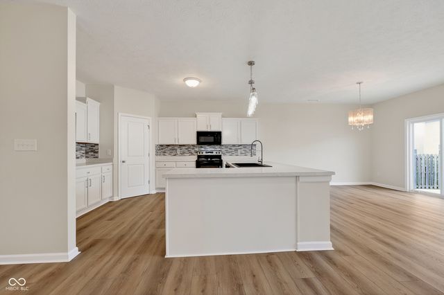 2715 Cabin Hill Road, Greenfield, IN 46140