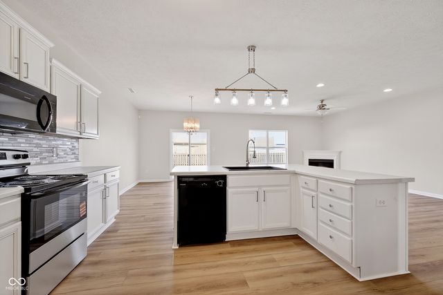 2715 Cabin Hill Road, Greenfield, IN 46140