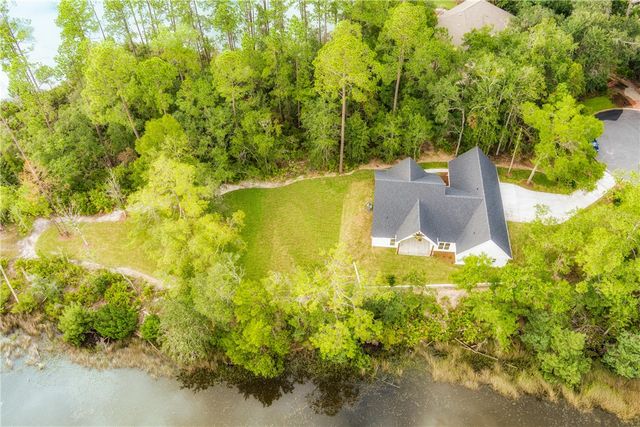 87 Lighthouse Way, Woodbine, GA 31569
