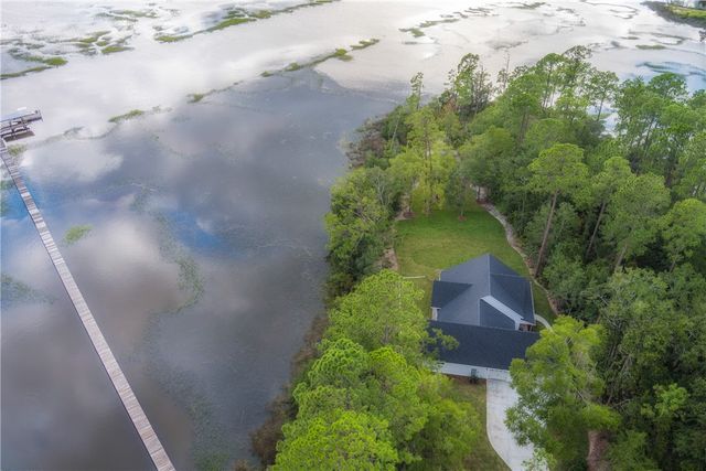 87 Lighthouse Way, Woodbine, GA 31569
