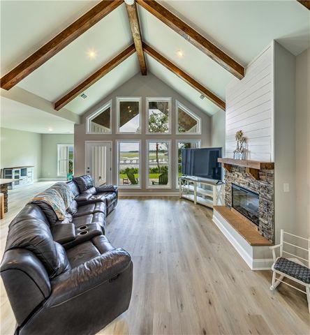 87 Lighthouse Way, Woodbine, GA 31569