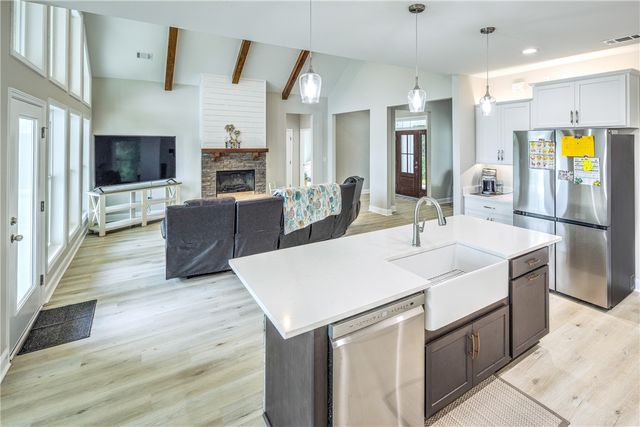 87 Lighthouse Way, Woodbine, GA 31569