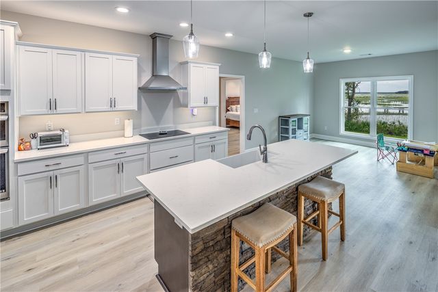 87 Lighthouse Way, Woodbine, GA 31569