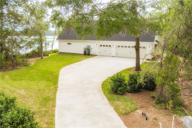 87 Lighthouse Way, Woodbine, GA 31569
