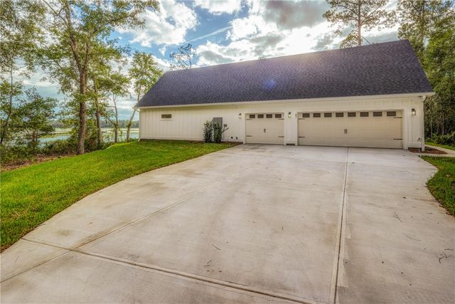 87 Lighthouse Way, Woodbine, GA 31569