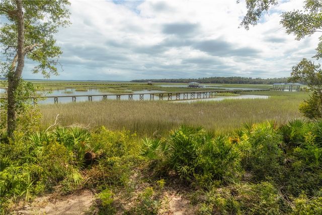 87 Lighthouse Way, Woodbine, GA 31569