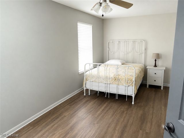 246 Red Peak Circle, Parkersburg, WV 26104