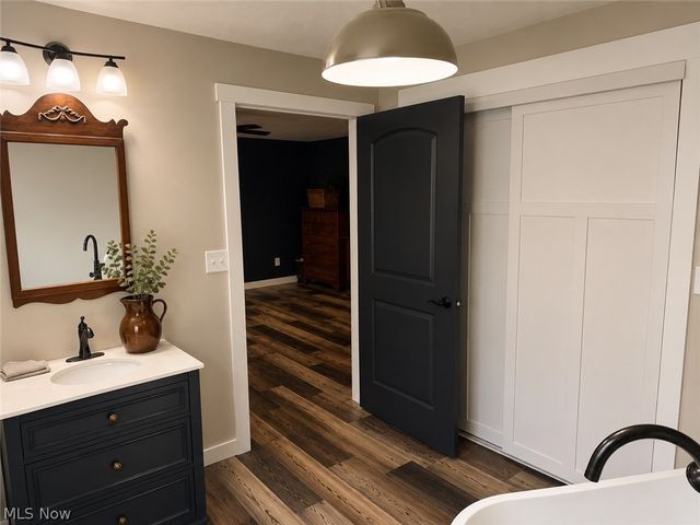 246 Red Peak Circle, Parkersburg, WV 26104