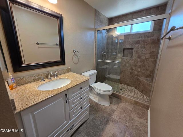 208 Calle Tamega, Camarillo, CA 93012