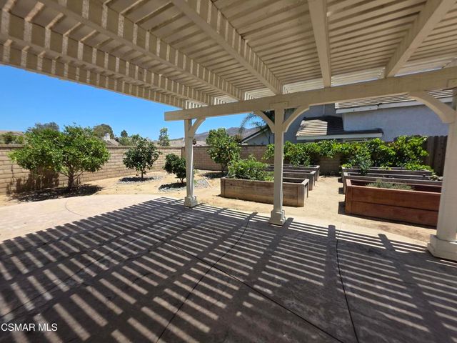 208 Calle Tamega, Camarillo, CA 93012
