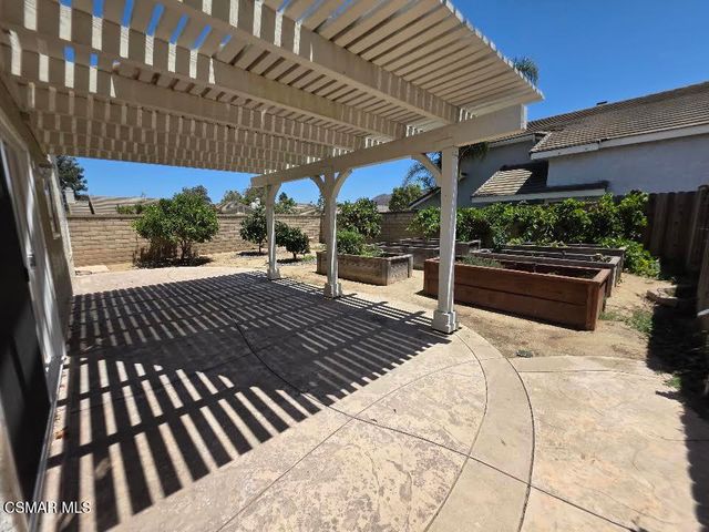 208 Calle Tamega, Camarillo, CA 93012