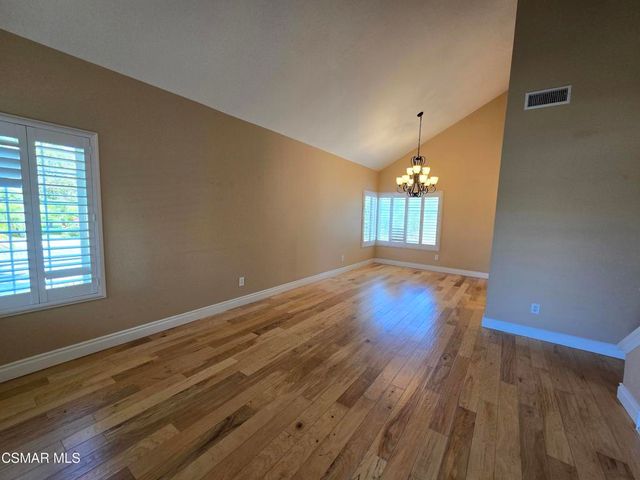 208 Calle Tamega, Camarillo, CA 93012