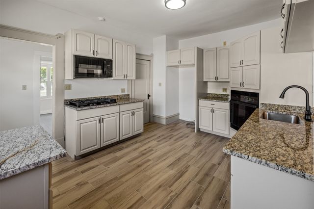 802 N Church Street, Decatur, TX 76234