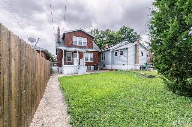 3629 Blow Street, St Louis, MO 63116